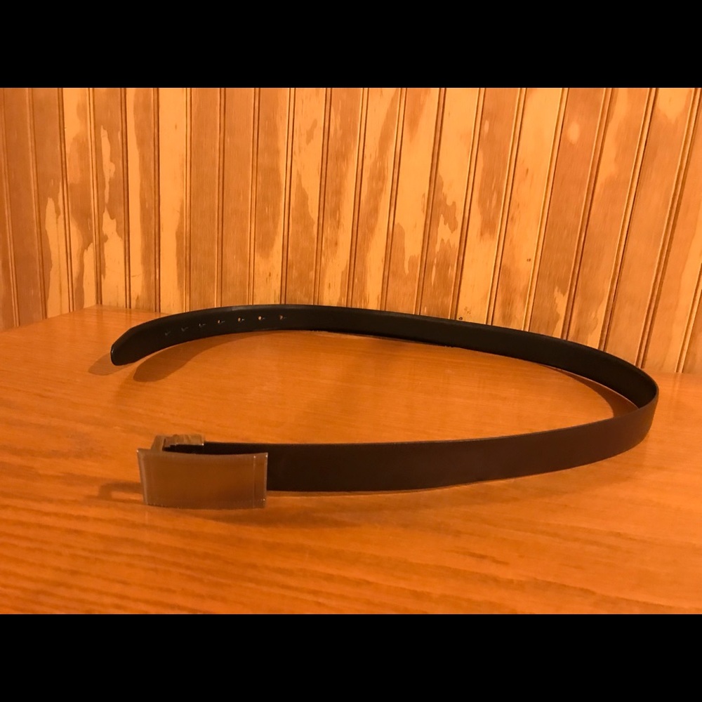Perry Ellis Black Men’s belt. 42” long.